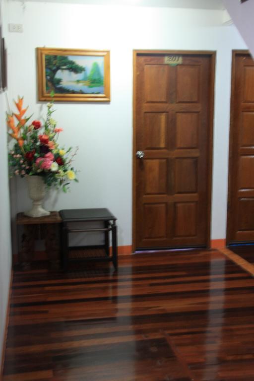 Coffeeandbeer Hostel Pattaya Room photo
